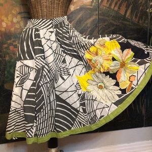 Anthropologie-circle skirt size XS-M. Sequins